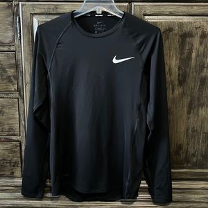 Nike Pro Slim Fit